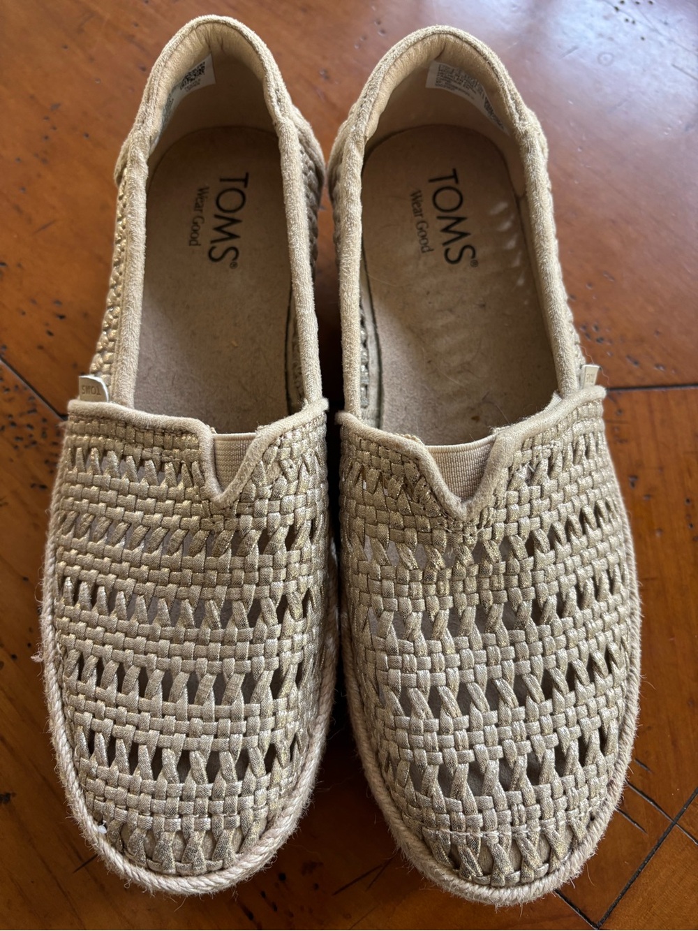 TOMS Women's Woven Valencia Espadrille Slip-On —like new